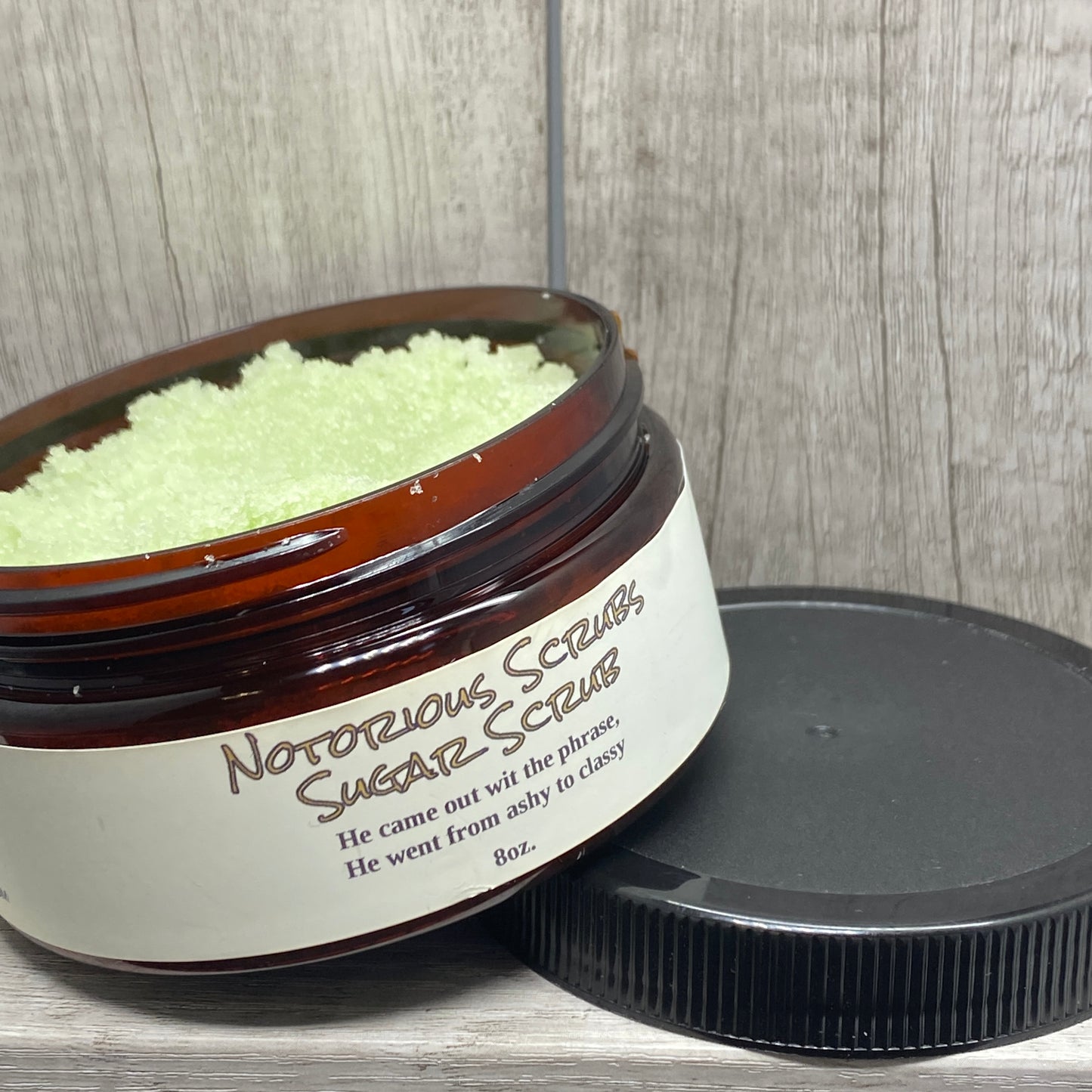 Oakmoss & Sandalwood. Sugar scrub. lk artistry